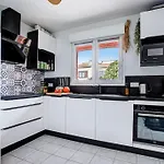 Neptune Jardin Garage Vila *