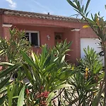Neptune Jardin Garage Vila Montady