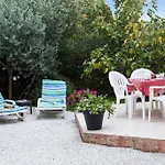 Neptune Jardin Garage Montady