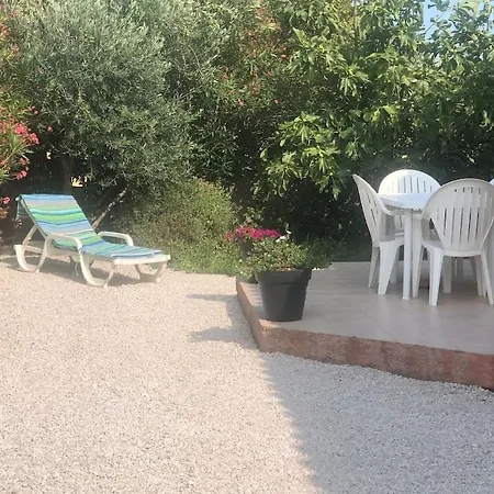 Neptune Jardin Garage Villa Montady