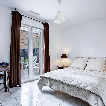 Neptune Jardin Garage Montady