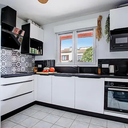 Neptune Jardin Garage Vila *