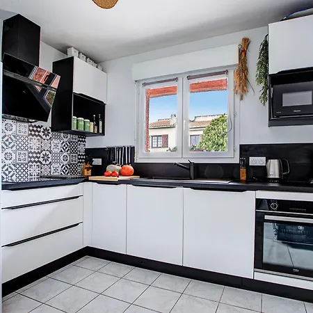 Vila Neptune Jardin Garage