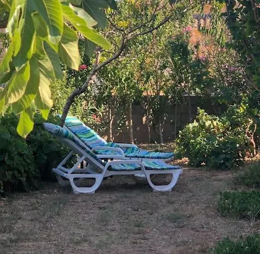 Neptune Jardin Garage